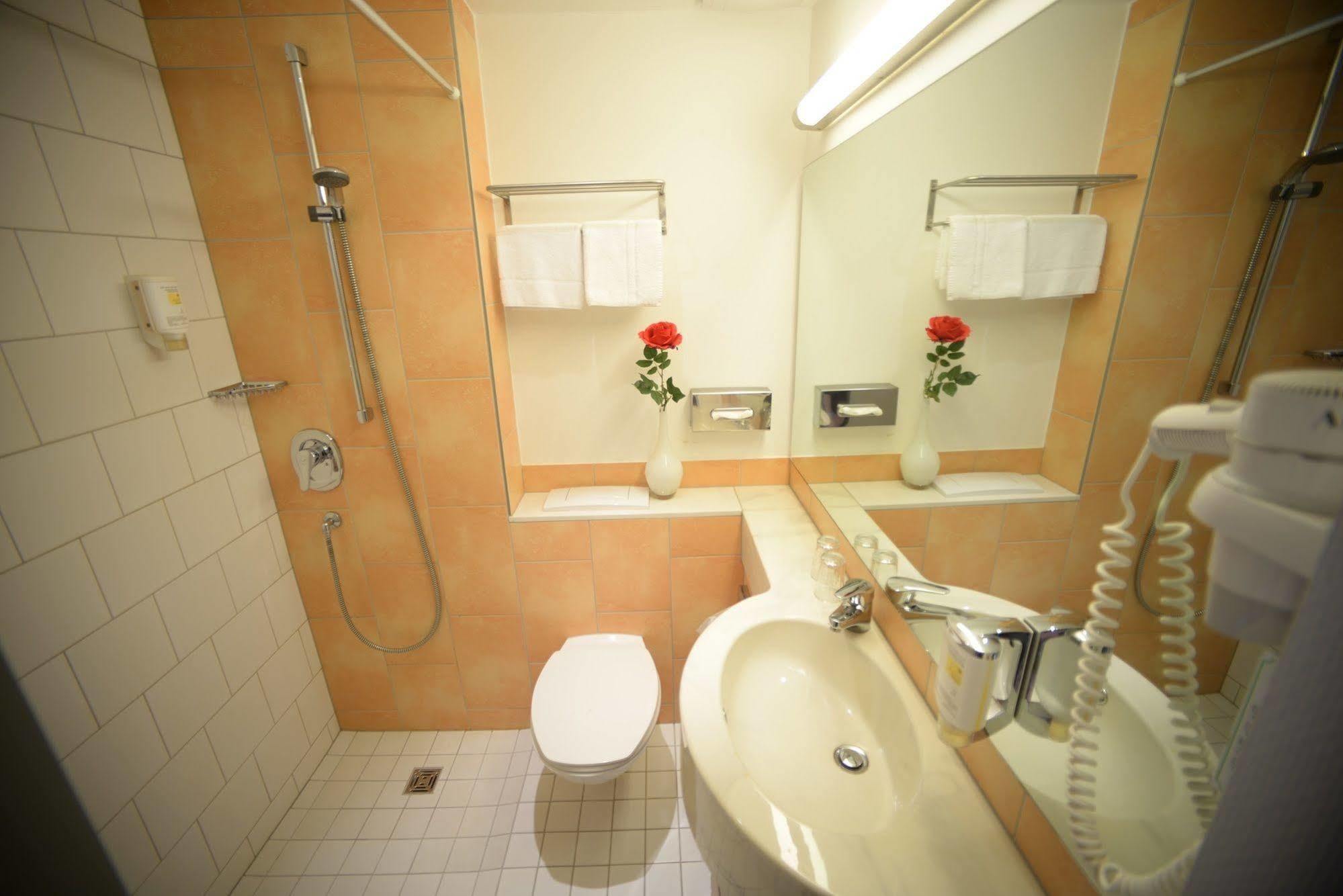 Hotel L'Escala Dreieich Zewnętrze zdjęcie